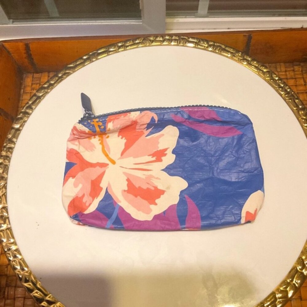 ALOHA COLLECTION Small Pouch Bag